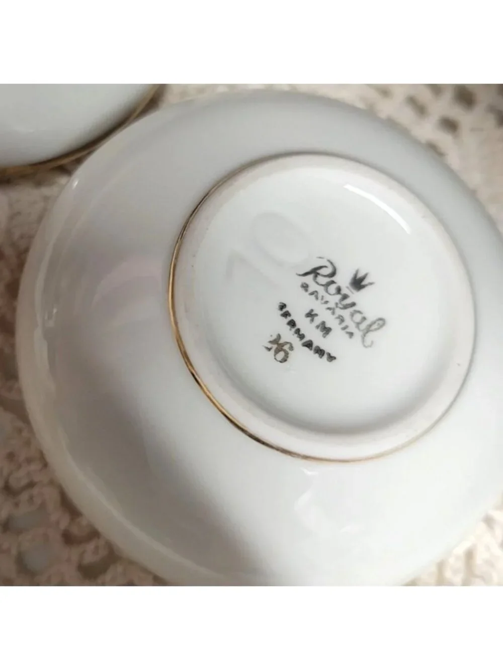 Porcelain Ring Jewelry Trinket Box Red Rose Royal Bavaria Germany Vintage